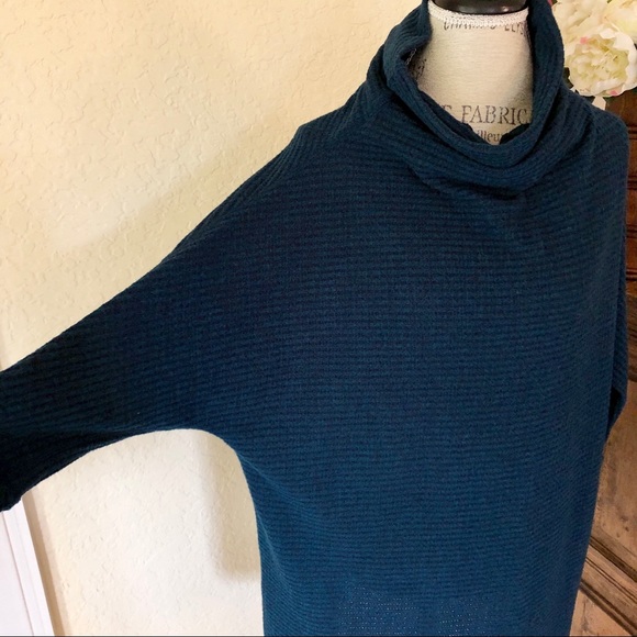 ⭐️CLEARANCE⭐️FREE PEOPLE 🌿💙 - Picture 3 of 6